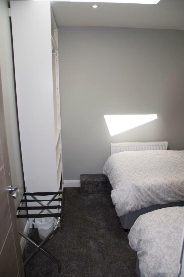 The Square Guest Apartment Stewartstown Bagian luar foto