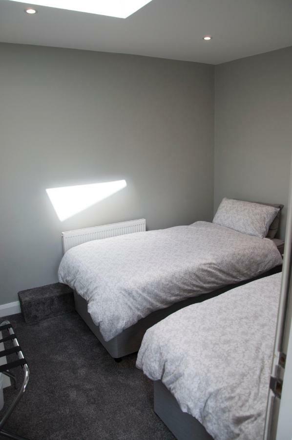 The Square Guest Apartment Stewartstown Bagian luar foto